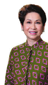 Joyce Lum's Instagram, Twitter & Facebook