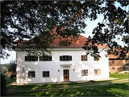 sonnenhof gasterei in dietramszell bauernhaus mit schonem garten schone garten bauernhaus haus