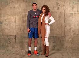 Matt winer introduces us to devin booker's biggest fan, 17 year old season ticker holder jenna kobe bryant, who was devin booker's basketball idol growing up, signed shoes & gave them to. Aaron Gordon S Sister Elise Is Fine As Hell And Social Media Loves It Bossip