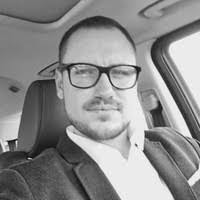 Alexander Mengel's Instagram, Twitter & Facebook