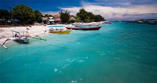 Lombok memiliki luas daratan sekitar 5.435 km persegi. 57 Tempat Wisata Hits Di Lombok Terbaru Yang Paling Menarik Terkenal