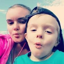 Deanna Mock's Instagram, Twitter & Facebook