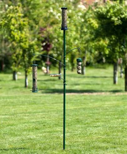 pole bird feeders