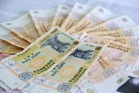 Euro (eur) şi leul moldovenesc (mdl) calculator al ratei de schimb valutar a conversiei. Bancnota De 100 De Lei Nu Va Mai Fi La Fel Bnm OferÄƒ Detalii Despre Noile