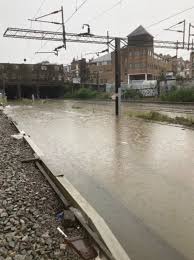 Flash floods have caused travel chaos in the capital as a number of london train and tube stations the flooding problems appear to be concentrated in south west and north west london, including. 6lseo03xurezrm