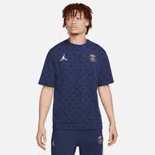 Psg made an immediate impact, winning promotion to division 1 and claiming the division 2 title in their first season. Paris Saint Germain Men S Statement T Shirt Nike Lu
