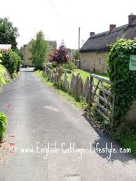 What do you need for a cottage garden? English Cottage Garden Plan