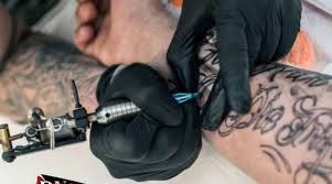 (boyalar dövme sanatı için özel üretilmiş mineral bazlı toksik etkisi olmayan dövme (tattoo) yapımı hakkında 16 haziran 2017. Dovme Studyolari Dovme Kulubu