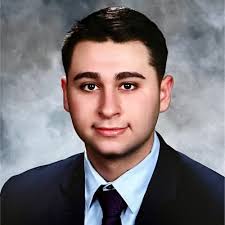 I'm thrilled to share that I have accepted a full time role as an  Underwriting Analyst at AIG starting in July 2025!