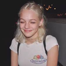 Earl Augustine على X: "只要你愿意，当你失落失意的时候，需要一个肩膀的时候，告诉我，我会立即出现。"