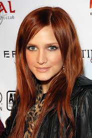 Lea michele long shang hair style: Ashlee Simpson Wikimedia Commons