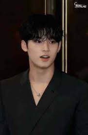 SAVENTEEN GOODS LAN PARK