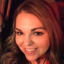 Patty Pena's Instagram, Twitter & Facebook