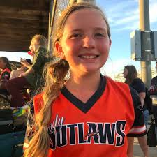 👋🏼I'm Amanda and I'm from Texas.💕 (Born in Houston, live north of  Austin!) I love pitching! I love creating pitching workouts! I love coming  up with pitching drills! I love making hard