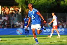 Emanuel Emegha fait son grand retour à l'entraînement du Racing !