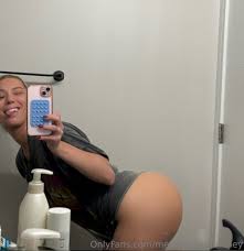 Barstool Girls – Nude - Photo 9 - TheFappening