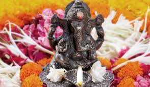 See more ideas about ganapati decoration, festival decorations, decoration for ganpati. Fresh Floral Decorations For Ganesh Chaturthi Housing News