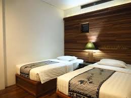 Recenzie hotela ( 122), neprikrášlené fotografie ( 136) od cestovateľov a skvelé ponuky pre zariadenie rumah turi, ktoré sa nachádza na mieste č. Rumah Turi Penginapan Eco Friendly Di Tengah Kota Solo Catatan Nobi