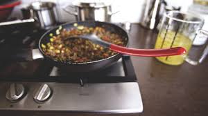 Semisal kamu membeli kornet dalam kemasan kaleng yang tentunya tak akan habis dalam sekali pakai, maka kamu wajib tahu cara penyimpanannya supaya kornet tetap aman dikonsumsi. Cara Memasak Kornet Untuk Si Kecil Apakah Boleh Makan Kornet Langsung Tanpa Dimasak Lagi Ketahui Jawabannya Di Sini Okezone Lifestyle Telur Yang Dimasak Tentu Lebih Aman Untuk Dimakan Dan Juga