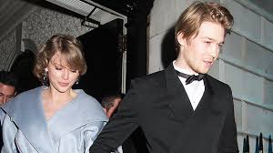 Taylor'ın yeni kuşu 26 yaşındaki i̇ngiliz oyuncu joe alwyn! Is Joe Alwyn Married Or Dating His Wiki Age Birthday Wife Height And Net Worth Married Or Dating