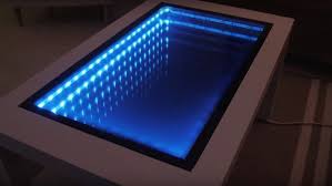 Elles font généralement partie de séries, de sorte qu'il est simple de les. Comment J Ai Transforme Une Table Ikea En Un Miroir Infini