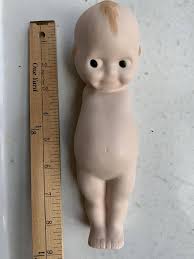 A beautiful 1989 LLADRO porcelain statue of Eskimo Boys