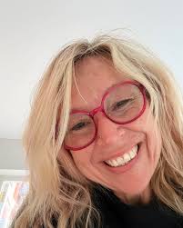 Hi, I'm looking for a window cleaner for the Brookland area.. if possible  someone who could start this week ideally?! Any recommendations please!  Thank you