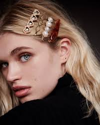 90s hair clips have returned, and we're in love 😍✨ Hair Clip 4pk €4  www.instagram.com/primark