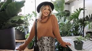 Love Is Blind S Giannina Gibelli Job Age Instagram Everything To Know About The Netflix Star