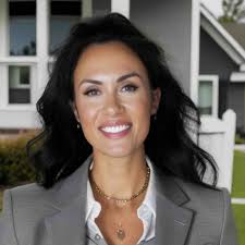 202 Agents in Tampa Office, 3615 Bromley Grand Avenue