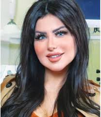 أحداث نت في 5 صور حليمة بولند تستعرض أردافها والجمهور الأحمر شرر من نار