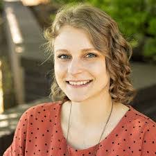 Jacquie Andrews's Instagram, Twitter & Facebook