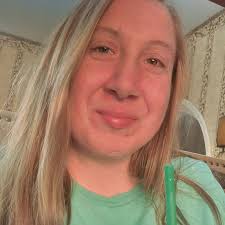 Is it illegal to park facing the opposite direction of traffic in Eudora,  Kansas?