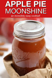 This Is The Best Apple Pie Moonshine Recipe Made With Apple Cider And Everclear Grain Alcoho Moonshine Recipes Apple Pie Moonshine Apple Pie Moonshine Recipe