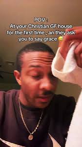 Curtis Payne Lifts Foot Saying Prayer