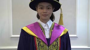 Take it easy for a while. Tatacara Pemakaian Set Pakaian Konvokesyen Etika Di Atas Pentas Uthm Youtube