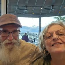 Non traditional christmas colors and decorations