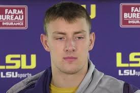 College football: LSU starting QB Max Johnson to transfer