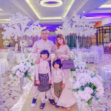 She was born in 1960. Abdul Razak Baginda Height How Tall Is Abdul Razak Baginda