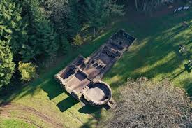 Direkt an der b 47, der nibelungenstraße, zwischen amorbach und erbach / michelstadt, inmitten einer reizvollen landschaft, liegt der ca. Romer Und Ruinen Im Odenwald Monumente Online