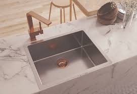 set of tips for kitchen sinks cleaning