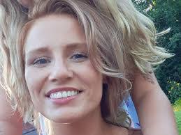 Sabrina Bean's Instagram, Twitter & Facebook