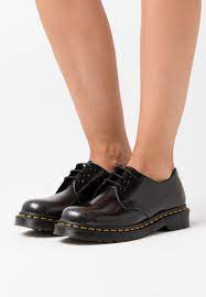 Succombez à la sélection incomparable de richelieus & derbies dr. Ø¨Ù†Ø§Ø¡ ÙƒØ±Ø© ØªÙˆØµÙŠÙ„ Dr Martens Derbies Femme Ffigh Org