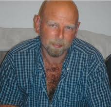 Neil Mosier's Instagram, Twitter & Facebook