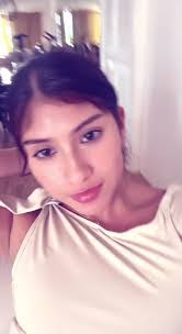 Kimberly Pegg's Instagram, Twitter & Facebook