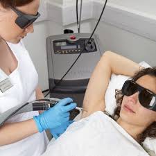 Unwanted hair on the face and body is not only frustrating, it also be a literal pain—constantly shaving, waxing, tweezing, or using harsh depilatory creams is rarely fun. Laser Hair Removal Reading Berkshire Chiltern Medical Clinics