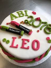 Dieses mal habe ich was für hello kitty fans. Torten Feinbacker Brante