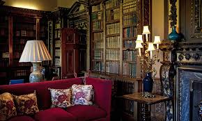 An extravagant house party at the abbey gives the crawleys a chance to reconnect with old friends, but some guests prove more welcome than others, and along with the celebrations come deceit and heartache. You Can Now Have Christmas Dinner In The Downton Abbey House Hello