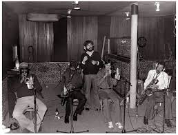 Deserter's Songs: Muscle Shoals Horns • Born To Get Down ℗ 1976