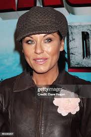 621 Jessie Wallace Photos Stock Photos, High-Res Pictures, and Images